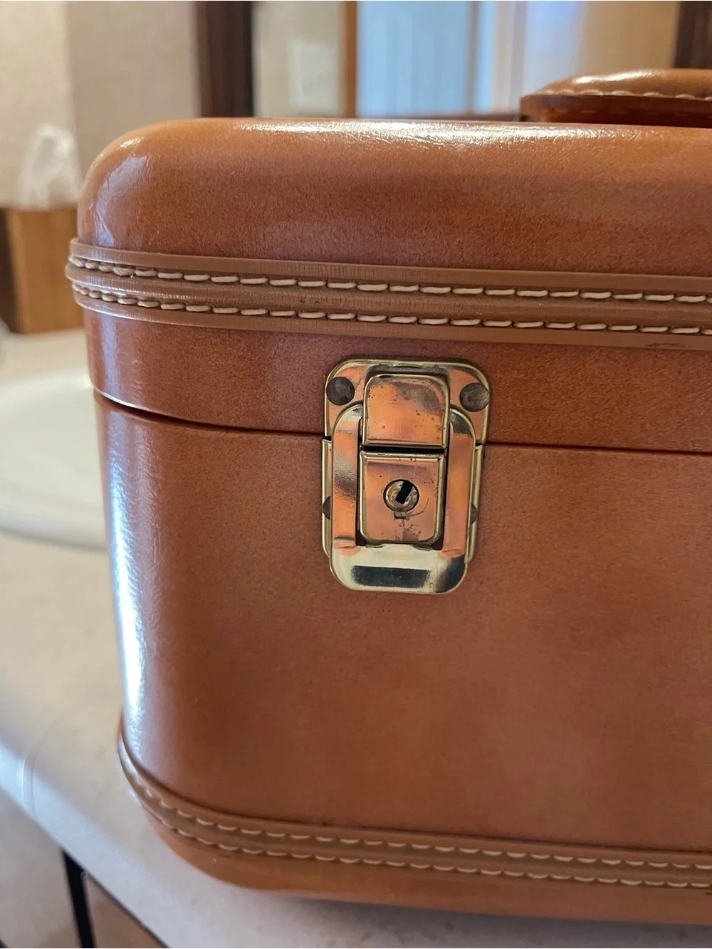 Towne USA refinished train case